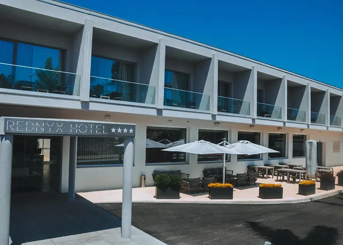 Rednyx Hotel